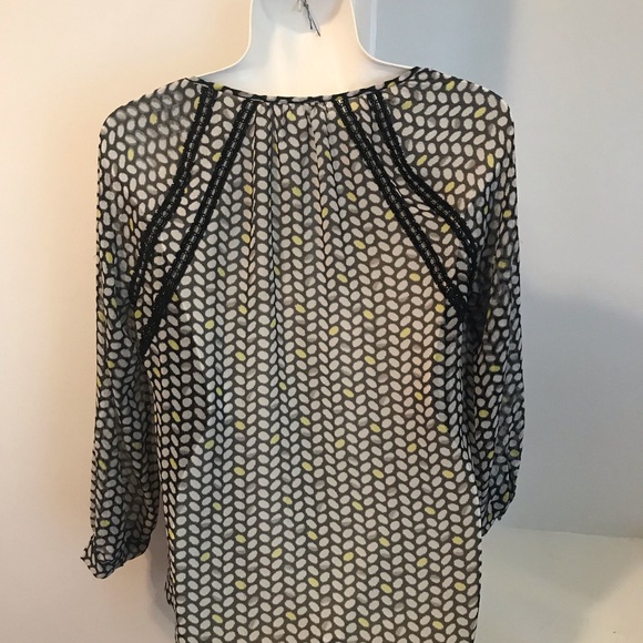 Vince Camuto blouse - Picture 2 of 4